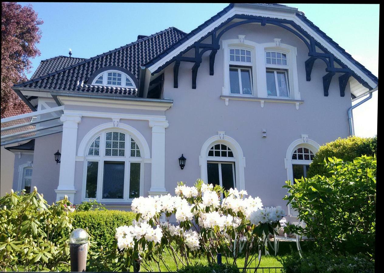 Villa Flora Friedrichstadt Exterior photo